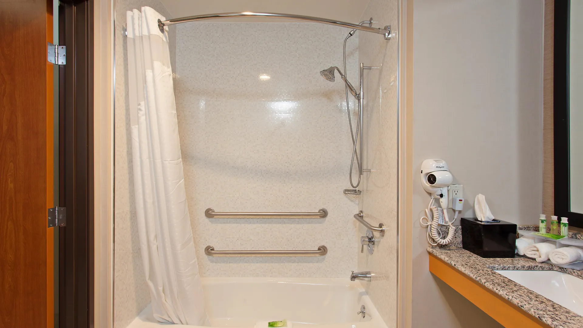 Holiday Inn Express North Hollywood - Burbank Area By Ihg Los Angeles Hotel